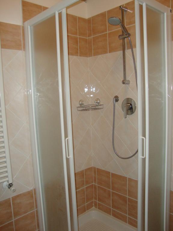 Appartamento Marina Марина ди Карара Стая снимка