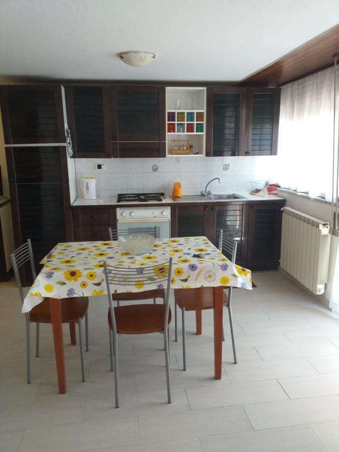 Appartamento Marina Марина ди Карара Екстериор снимка